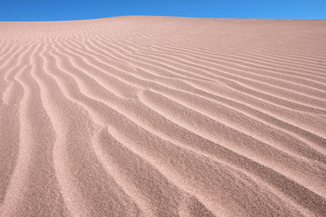 Fototapeta na wymiar dune sabbiose nel deserto di atacama in cile