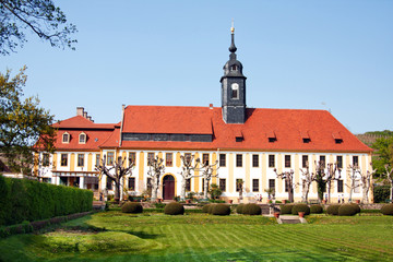 Fototapeta na wymiar Schloss Diesbar Seusslitz 077