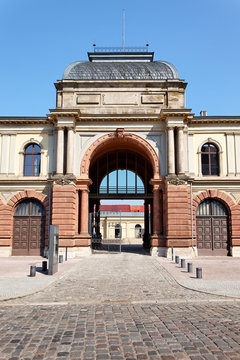 Eingang zum Marstall in Weimar, Deutschland