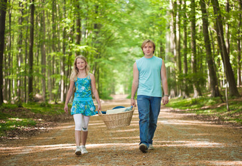 Two teenagers going to picnic