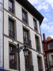 Fototapeta na wymiar Edificios señoriales de Ribadesella (Asturias)
