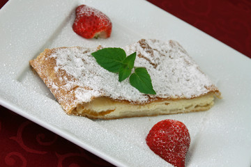 Topfenstrudel
