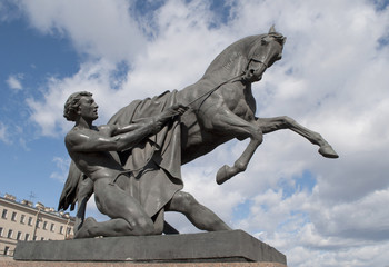 Скульптура "Укрощение дикого коня". Санкт-Петербург