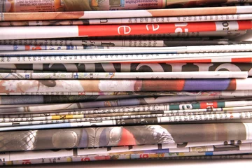 Selbstklebende Fototapete Zeitungen Zeitungen - flächenfüllend