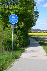 Gemeinsamer Geh- und Radweg