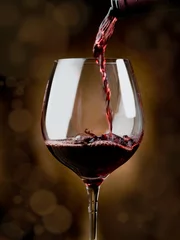 Fond de hotte en verre imprimé Vin glass of red wine