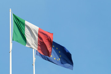 Bandiera dell'Italia e della Comunità europea