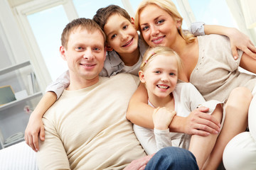 Fototapeta premium Embracing family