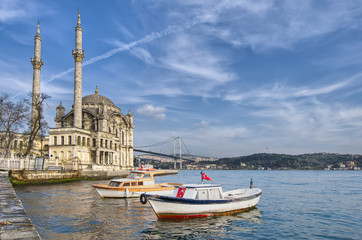 Fototapeta na wymiar Ortakoy Mosque at Istanbul