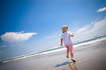 enfant à la plage