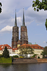 Widok na wrocławską archikatedrę