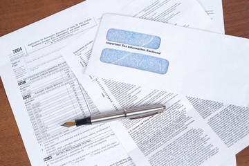 Obraz premium Pen and the letterheads