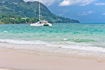 catamaran aux Seychelles
