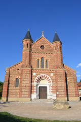 Fototapeta na wymiar Kościół Saint-Jean Baptiste Roybon Isere