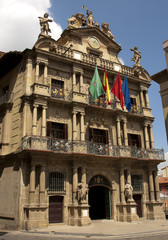 Fachada del ayuntamiento de Pamplona/Iruña.