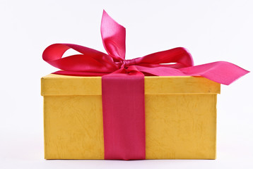 yelloy present box with ribbon bow