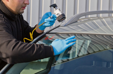 repair crack in windshield