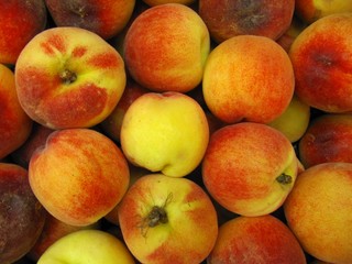 Peaches, melocotones