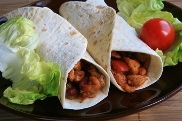 Chicken burrito with vegetables