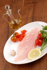 PERSICO CON POMODORINI