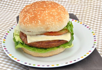 Hamburguesa de carne y queso