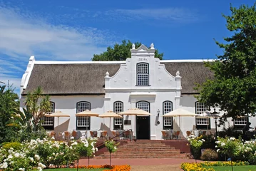 Fotobehang farmhouse in colonial style(South Africa) © Inna Felker