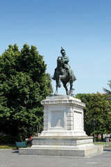 Fototapeta na wymiar Statue of Victor Emmanuel II in Piazza Bra, Verona, Italy