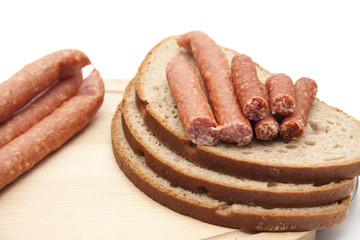 Frühstück mit Mettwürstchen