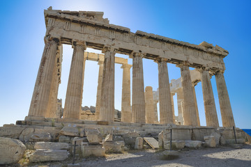 Obraz premium Parthenon temple in Acropolis at Athens, Greece