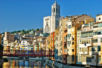 Girona - river view, Spain - obrazy, fototapety, plakaty