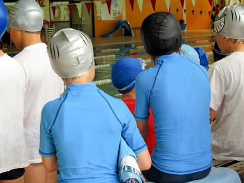 Activit&eacute; scolaire - Primaires &agrave; la Piscine