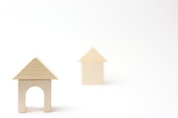 積み木の家が２軒