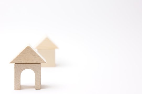 積み木の家が２軒