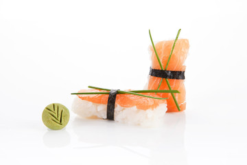 Nigiri shushi.