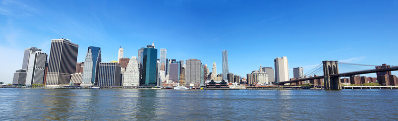 Fototapeta na wymiar Brooklyn Bridge and Lower Manhattan panorama, New York