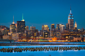 Fototapeta premium NEW YORK SKYLINE DUSK