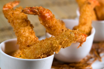 Жаренные тигровые креветки