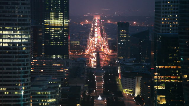 Historical axis passing from center Paris - Triumphant path