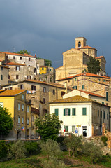 Toscana, colline Pisane:  il borgo di S. Luce