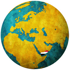 yemen flag on globe map