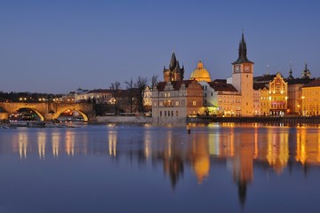 Fototapeta na wymiar Prague Night Riverside
