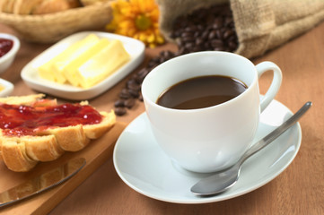 Hot, fresh coffee with croissant