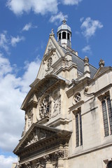 Fototapeta na wymiar Église Saint-Étienne-du-Mont à Paris