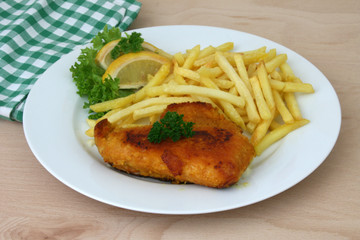 Cordon Bleu mit Pommes