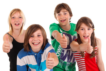 4 Teenager Daumen 20.05.11
