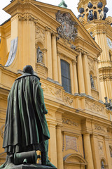 Fototapeta premium Theatinerkirche München 2