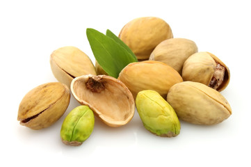 Dried pistachios with life