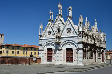 Fototapeta na wymiar Church Santa Maria de la Spina, Pisa, Italy