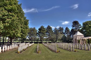 HDR du cimetière britannique de Ryes-Bazenville