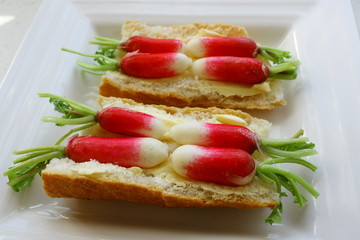 tartines de radis et beurre